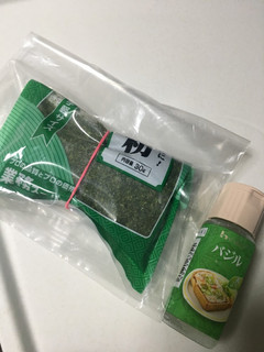 青海苔、乾燥パセリ、乾燥バジルの保存方法-レシピのメイン写真