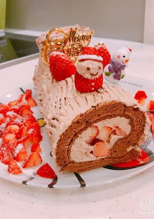 Wチョコクリーム、苺入りブッシュドノエル-レシピのメイン写真