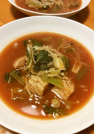 榎茸・ほうれん草・葱の韓国風スープ-レシピのメイン写真