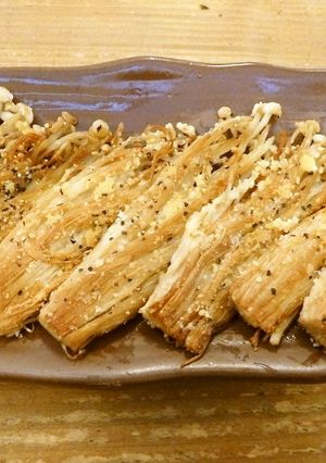 簡単おつまみ♪えのきカリシャキチーズ焼き-レシピのメイン写真