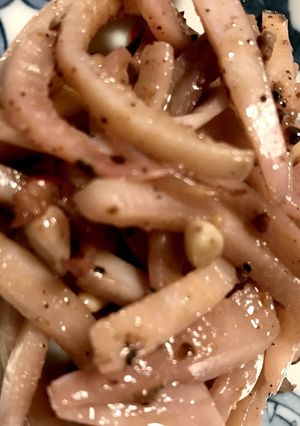 皮こそ美味し♪大根の皮の洋風肴きんぴら-レシピのメイン写真