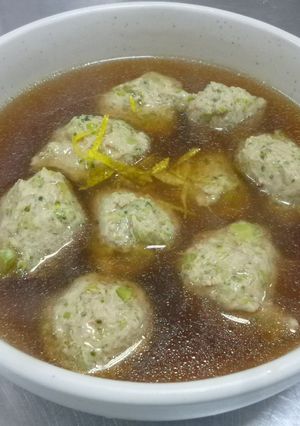 ブロッコリー入り鶏団子スープ-レシピのメイン写真