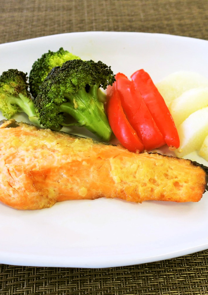 メイン料理★鮭のみそマヨネーズ焼き-レシピのメイン写真
