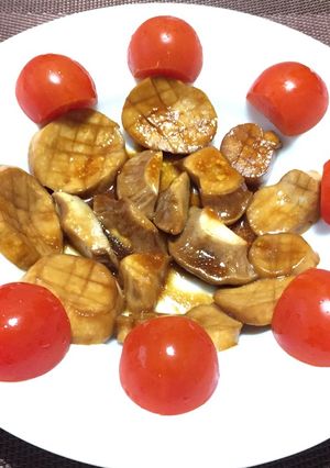 エリンギの彩りバター醤油煮!(^^)!-レシピのメイン写真