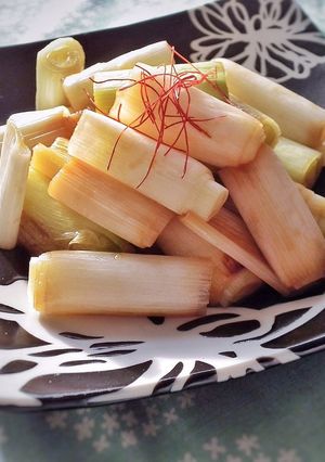 長ねぎだけ♪長ねぎのオイバター酢炒め-レシピのメイン写真