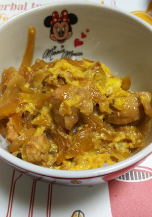 おばあちゃんの甘じょっぱ親子丼-レシピのメイン写真