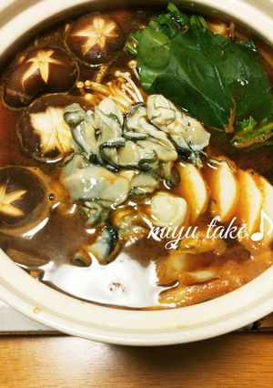 ピリ辛赤味噌の牡蠣鍋♪にんにくポカポカ〜-レシピのメイン写真