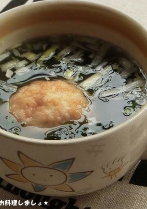 簡単★たこ焼きワカメスープ-レシピのメイン写真
