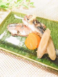 圧力鍋で秋刀魚と根菜の煮物-レシピのメイン写真