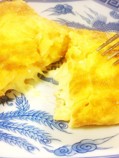 とろ〜り ♪ チーズオムレツ-レシピのメイン写真