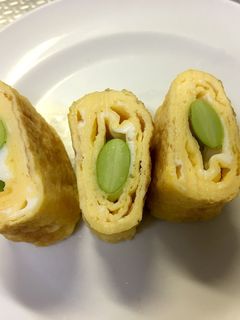 お弁当に彩りプラス☆枝豆入り卵焼き-レシピのメイン写真