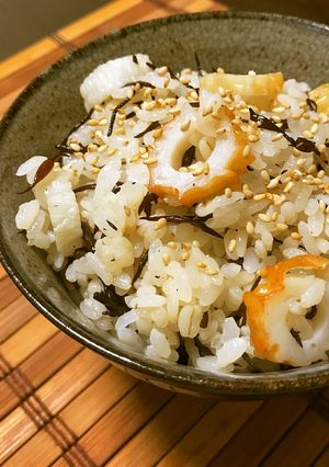 簡単!竹輪とひじきの混ぜご飯♪-レシピのメイン写真