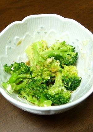 レンジで簡単！ブロッコリーのマヨポン和え-レシピのメイン写真
