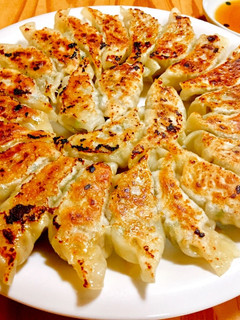 野菜たっぷり ジューシー餃子♪-レシピのメイン写真