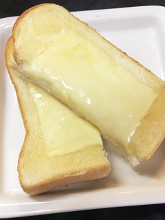 簡単やみつき!はちみつチーズトースト♪-レシピのメイン写真