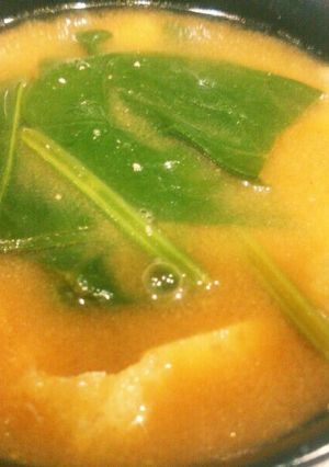 ホウレン草と油揚げの味噌汁(併せ味噌)-レシピのメイン写真