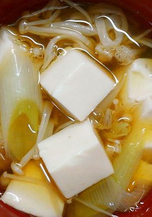 簡単❀朝食♪えのきとネギと豆腐のお吸い物-レシピのメイン写真