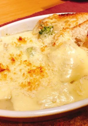 チーズがとろ〜り伸びるホワイトシチュー-レシピのメイン写真