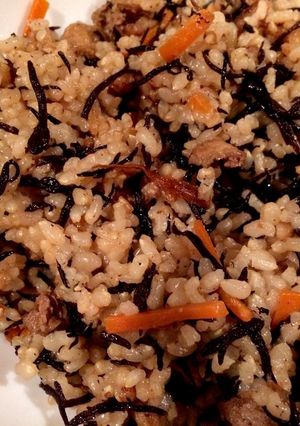 簡単! 玄米ひじきご飯-レシピのメイン写真