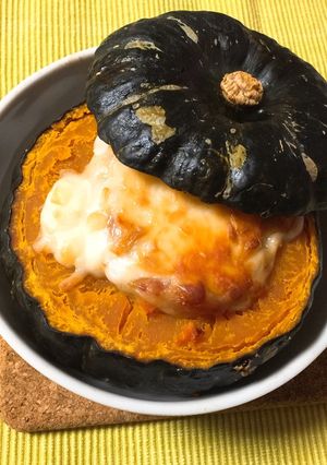 坊ちゃんかぼちゃの丸ごとグラタン-レシピのメイン写真