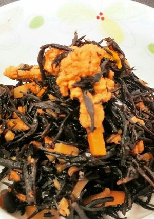 鶏ミンチ入りひじき煮-レシピのメイン写真