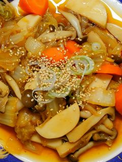 簡単✿蒲鉾と白菜とキノコたっぷり甘酢炒め-レシピのメイン写真