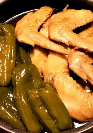 コウケンテツー手羽先とピーマンの全部煮-レシピのメイン写真