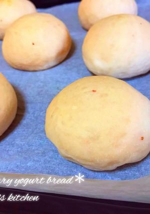 もっちもち♡ストロベリーヨーグルトパン-レシピのメイン写真
