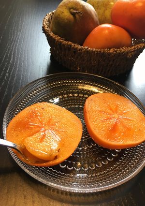 ゼリーのような美味しい柿のいただき方♪-レシピのメイン写真
