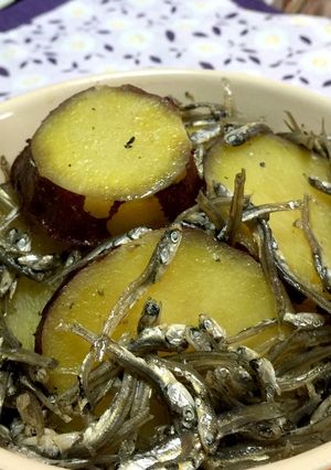 かえりちりめんとサツマイモの煮物-レシピのメイン写真