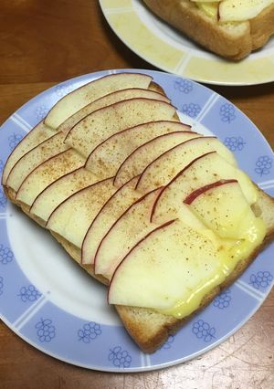 りんごとカスタードのトースト-レシピのメイン写真