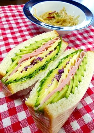 サンドイッチ！アボカドハムチーズ-レシピのメイン写真