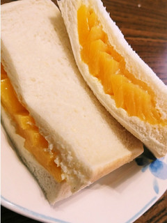 黄桃たっぷりサンドイッチ-レシピのメイン写真