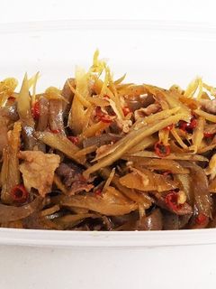 豚肉蒟蒻ごぼうのしぐれ煮-レシピのメイン写真