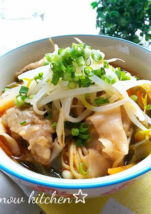 キムチ鍋の素で！ワンタンキムチラーメン-レシピのメイン写真