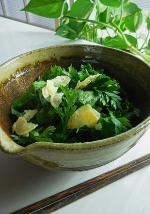 和えるだけ！春菊とポテトチップスのサラダ-レシピのメイン写真