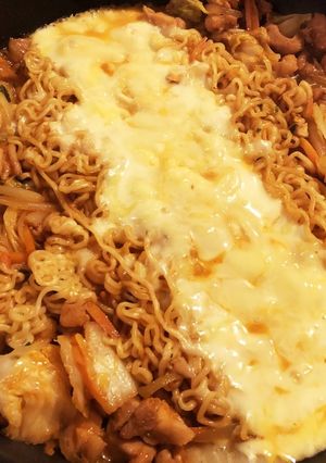 簡単チーズダッカルビwith辛ラーメン-レシピのメイン写真
