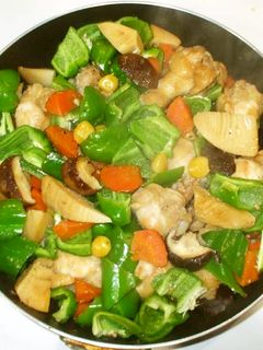 鶏手羽元と野菜の煮物♪簡単筍ピーマン人参-レシピのメイン写真