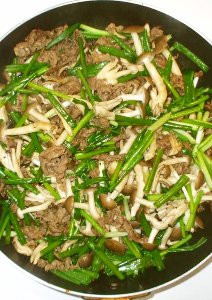 牛肉とシメジ炒めもの♪簡単-レシピのメイン写真