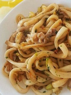 セロリの焼きうどん-レシピのメイン写真