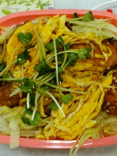 はい、おまちー!はまちー丼弁当-レシピのメイン写真
