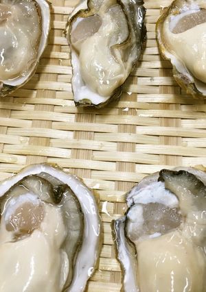 簡単 殻つき牡蠣むき方(殻付かき）-レシピのメイン写真