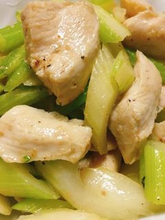セロリ 鶏胸肉 塩炒め 塩麹 さっぱり-レシピのメイン写真