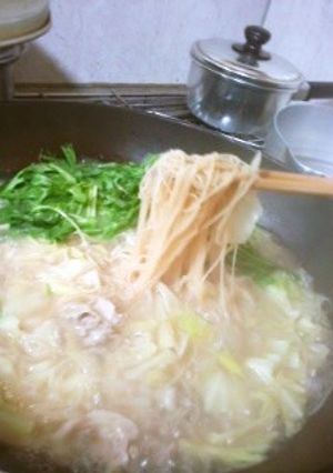 レトルトおかずで、サムゲタン汁ビーフン-レシピのメイン写真
