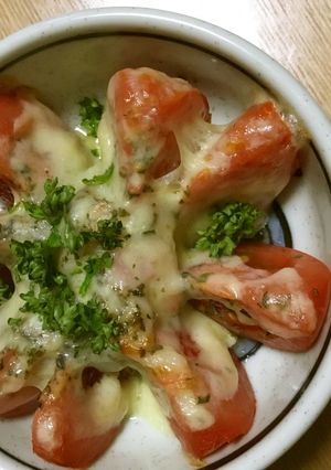 トマト簡単一品 チーズのせ-レシピのメイン写真