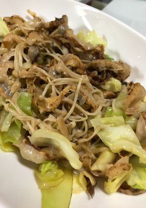 ホタテのミミでキャベえのバター炒めだぜー-レシピのメイン写真