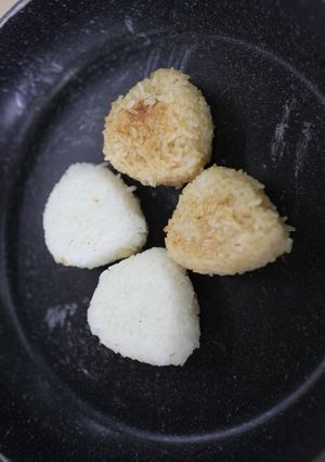お鍋で炊いたご飯でうまうま焼きおむすび-レシピのメイン写真