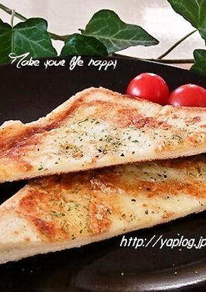 フライパンdeこんがりチーズ☆トースト-レシピのメイン写真
