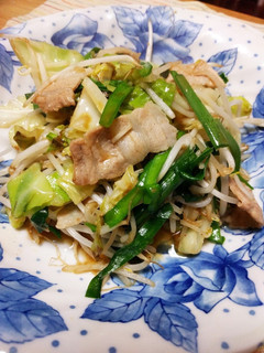 もやしとにらの♪簡単焼肉のタレ炒め♥-レシピのメイン写真
