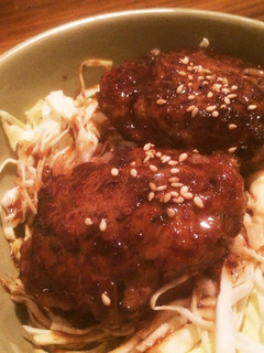 余ったひじき煮で☆簡単てりやきバーグ丼-レシピのメイン写真